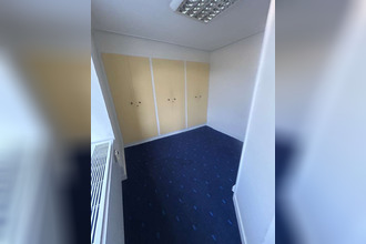 Ma-Cabane - Location Local commercial SAINT-GENIS-LAVAL, 68 m²