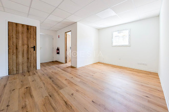 Ma-Cabane - Location Local commercial Saint-Georges-d'Orques, 50 m²