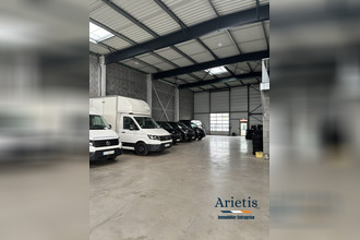 Ma-Cabane - Location Local commercial Saint-Grégoire, 600 m²