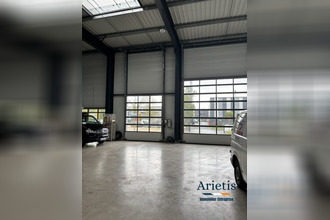 Ma-Cabane - Location Local commercial Saint-Grégoire, 600 m²