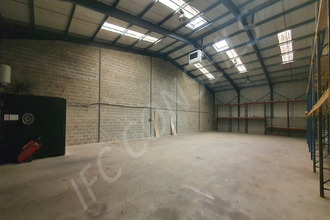 Ma-Cabane - Location Local commercial Saint-Marcel, 450 m²