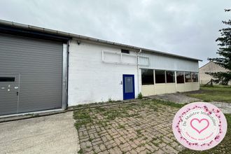 Ma-Cabane - Location Local commercial Saint-Martin-d'Abbat, 150 m²