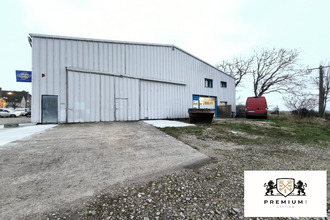 Ma-Cabane - Location Local commercial Saint-Martin-du-Tertre, 200 m²