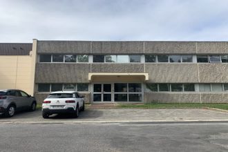 Ma-Cabane - Location Local commercial Saint-Ouen-l'Aumône, 1200 m²