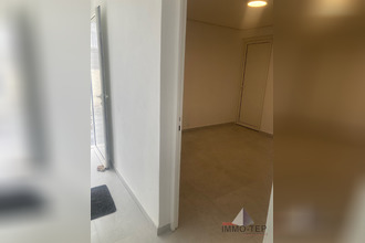Ma-Cabane - Location Local commercial Sainte-Anne, 27 m²
