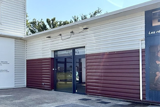 Ma-Cabane - Location Local commercial SENAS, 69 m²