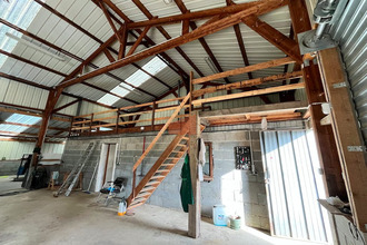 Ma-Cabane - Location Local commercial Sens-de-Bretagne, 207 m²