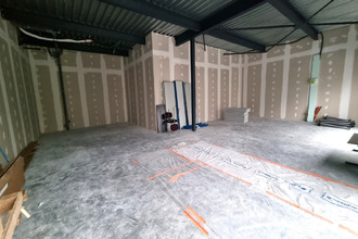 Ma-Cabane - Location Local commercial Sillingy, 92 m²