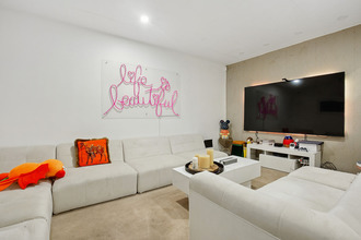 Ma-Cabane - Location Local commercial SURESNES, 290 m²