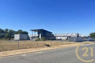 Ma-Cabane - Location Local commercial Terssac, 2150 m²