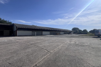 Ma-Cabane - Location Local commercial Terssac, 200 m²