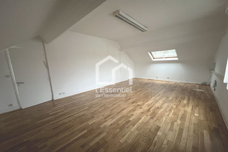Ma-Cabane - Location Local commercial TRIEL-SUR-SEINE, 114 m²