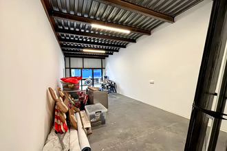 Ma-Cabane - Location Local commercial VESTRIC-ET-CANDIAC, 300 m²