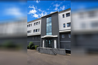 location localcommercial acheres 78260