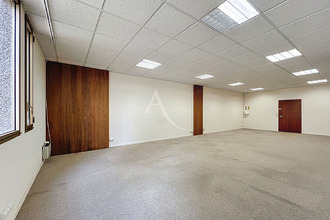 location localcommercial angers 49000