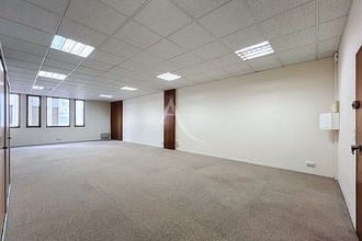 location localcommercial angers 49000