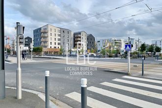 location localcommercial angers 49100