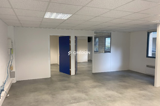 location localcommercial angers 49100