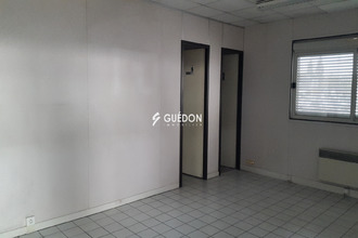 location localcommercial angers 49100