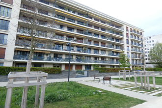 location localcommercial angers 49100