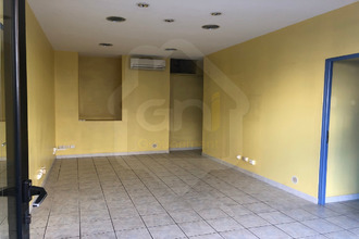 location localcommercial aramon 30390