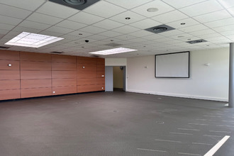 location localcommercial bernay 27300