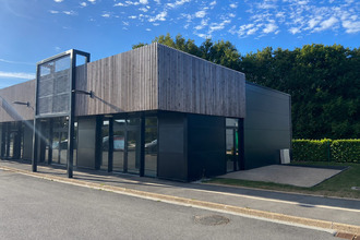 location localcommercial brech 56400