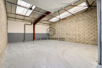 location localcommercial brie-comte-robert 77170