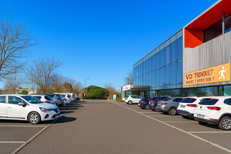 location localcommercial bruges 33520