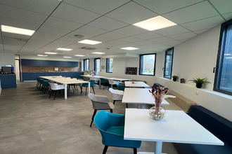 location localcommercial bruges 33520