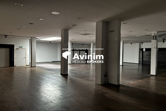 location localcommercial cabries 13480