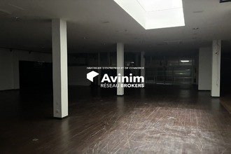 location localcommercial cabries 13480