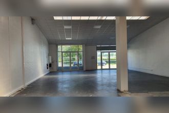 location localcommercial caissargues 30132