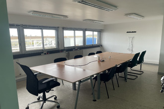 location localcommercial carpiquet 14650