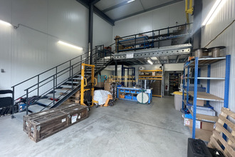 location localcommercial caudan 56850