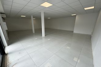 location localcommercial cayenne 97300