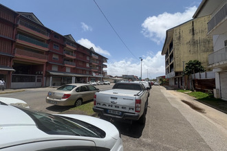 location localcommercial cayenne 97300