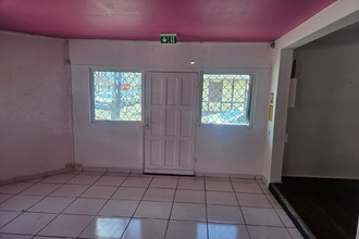 location localcommercial cayenne 97300