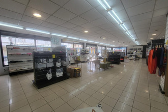 location localcommercial cayenne 97300