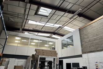 location localcommercial chassieu 69680