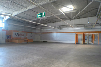 location localcommercial chateaubernard 16100