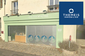 location localcommercial chateaufort 78117