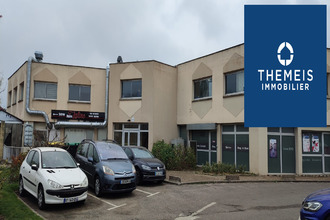 location localcommercial coignieres 78310