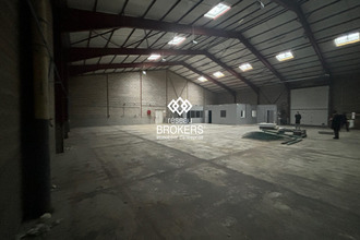 location localcommercial coignieres 78310