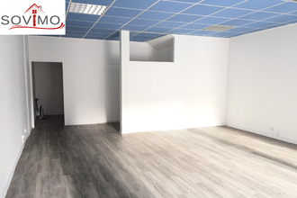 location localcommercial confolens 16500