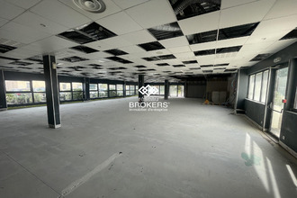 location localcommercial eguilles 13510