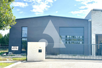 location localcommercial eygalieres 13810