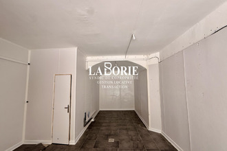location localcommercial fontaine-de-vaucluse 84800