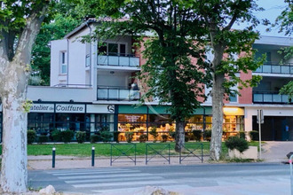 location localcommercial gratentour 31150