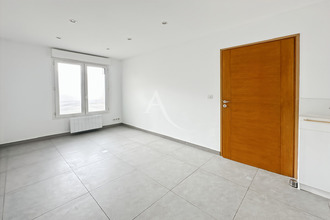 location localcommercial guyancourt 78280